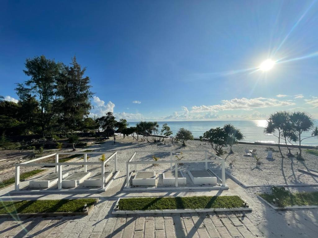 Jambo Beach Hotel Paje Dış mekan fotoğraf